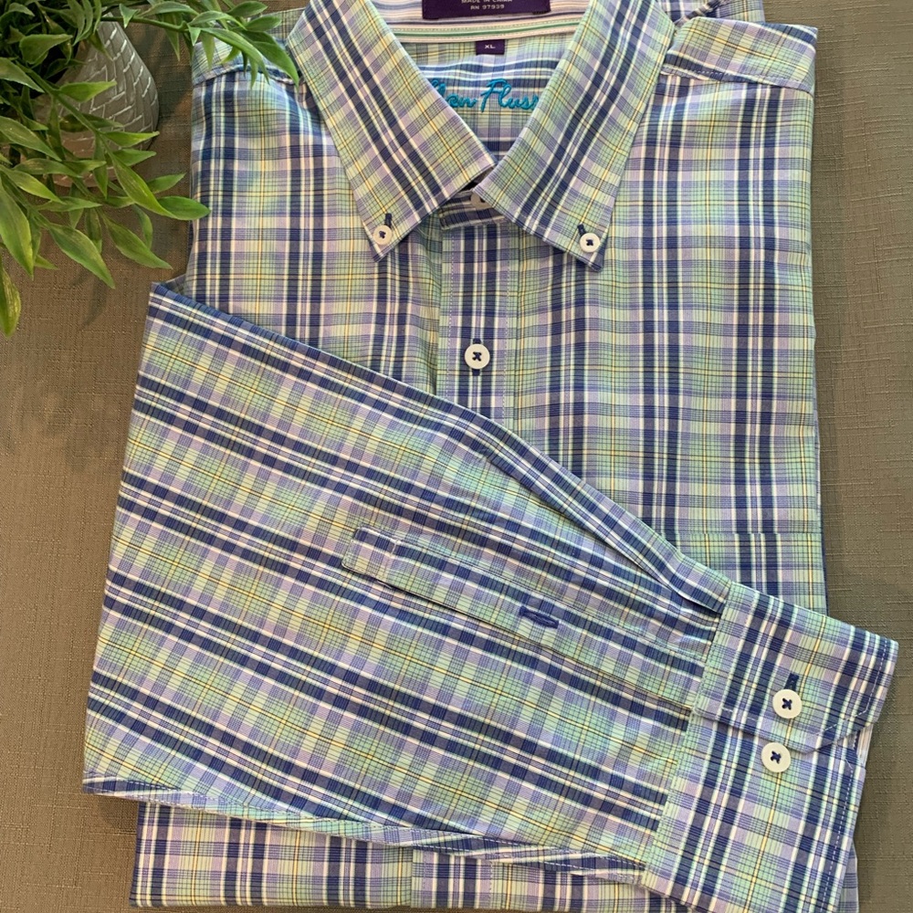 Allen Flusser green & blue button down long sleeve cotten shirt. Size XL.